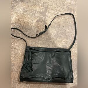 VTG Gino Forest Green Scalloped Shoulder Purse Handbag 80’s Tassel Leather